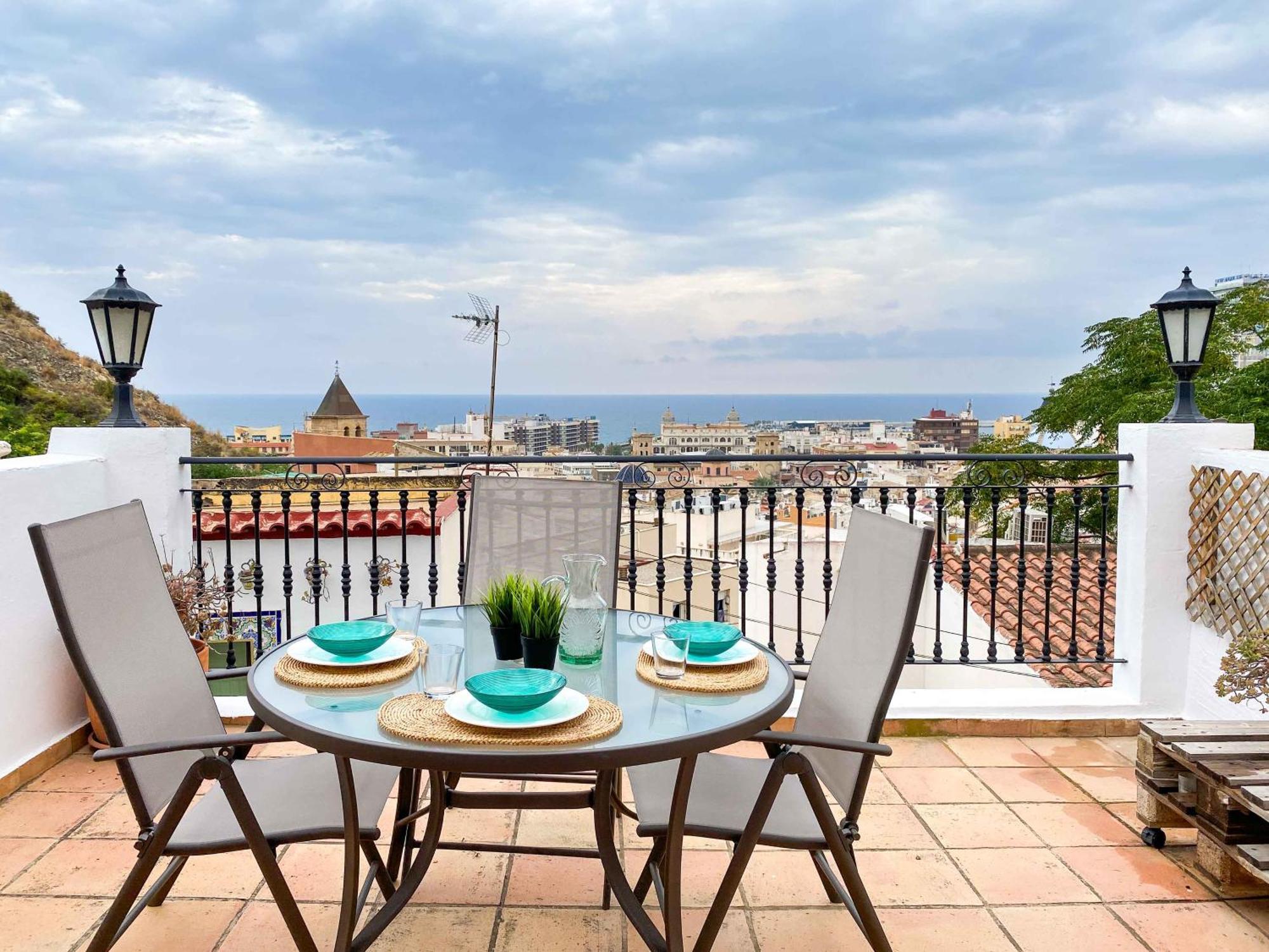 Casa Moll. Tradicion Y Bonitas Vistas De Alicante Buitenkant foto